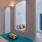 Anemomilos Oia (Santorini)