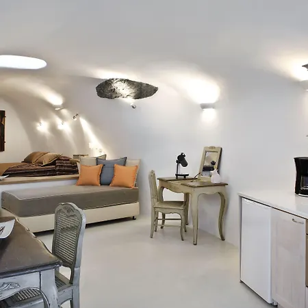 Anemomilos 4* Oia (Santorini)