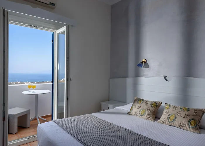 Aparthotel Anemomilos 4*