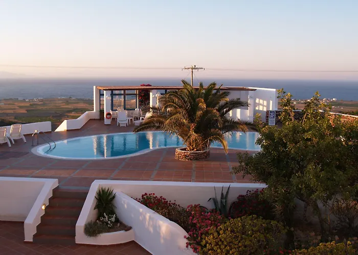 Aparthotel Anemomilos 4*