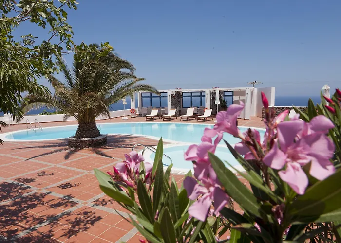 Aparthotel Anemomilos Oia