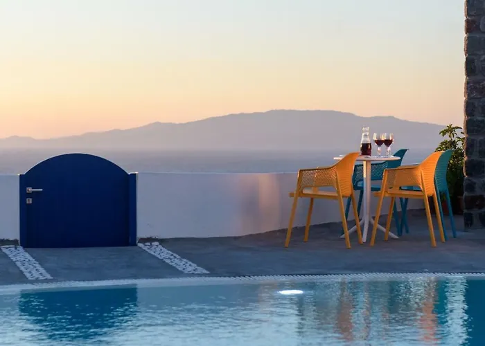 Aparthotel Anemomilos 4*