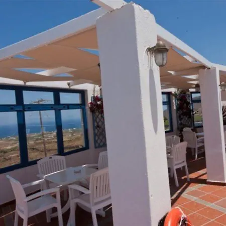 Anemomilos Apart Otel Oia