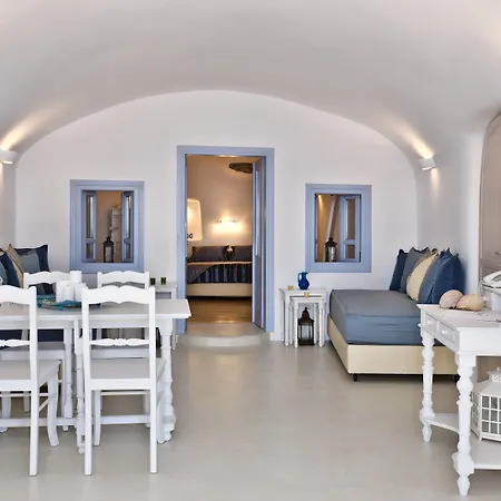 Anemomilos Apart Otel Oia